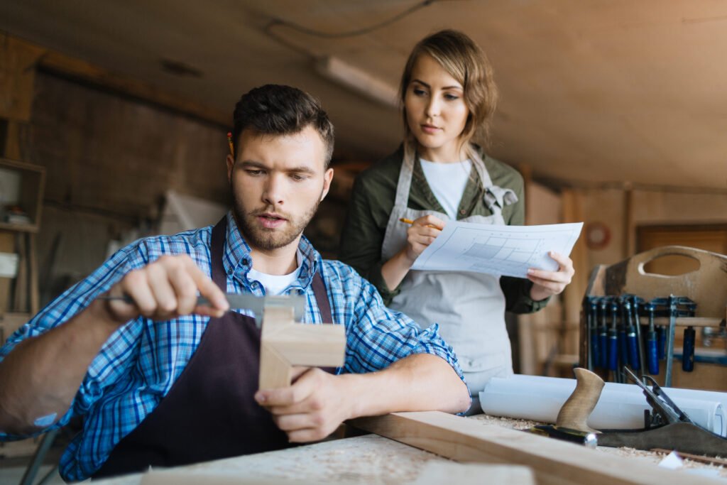 The TRUTH About Local Repair Shops vs. Authorized Service Centers – Which One Saves You More? 2 teamwork spacious workshop 1